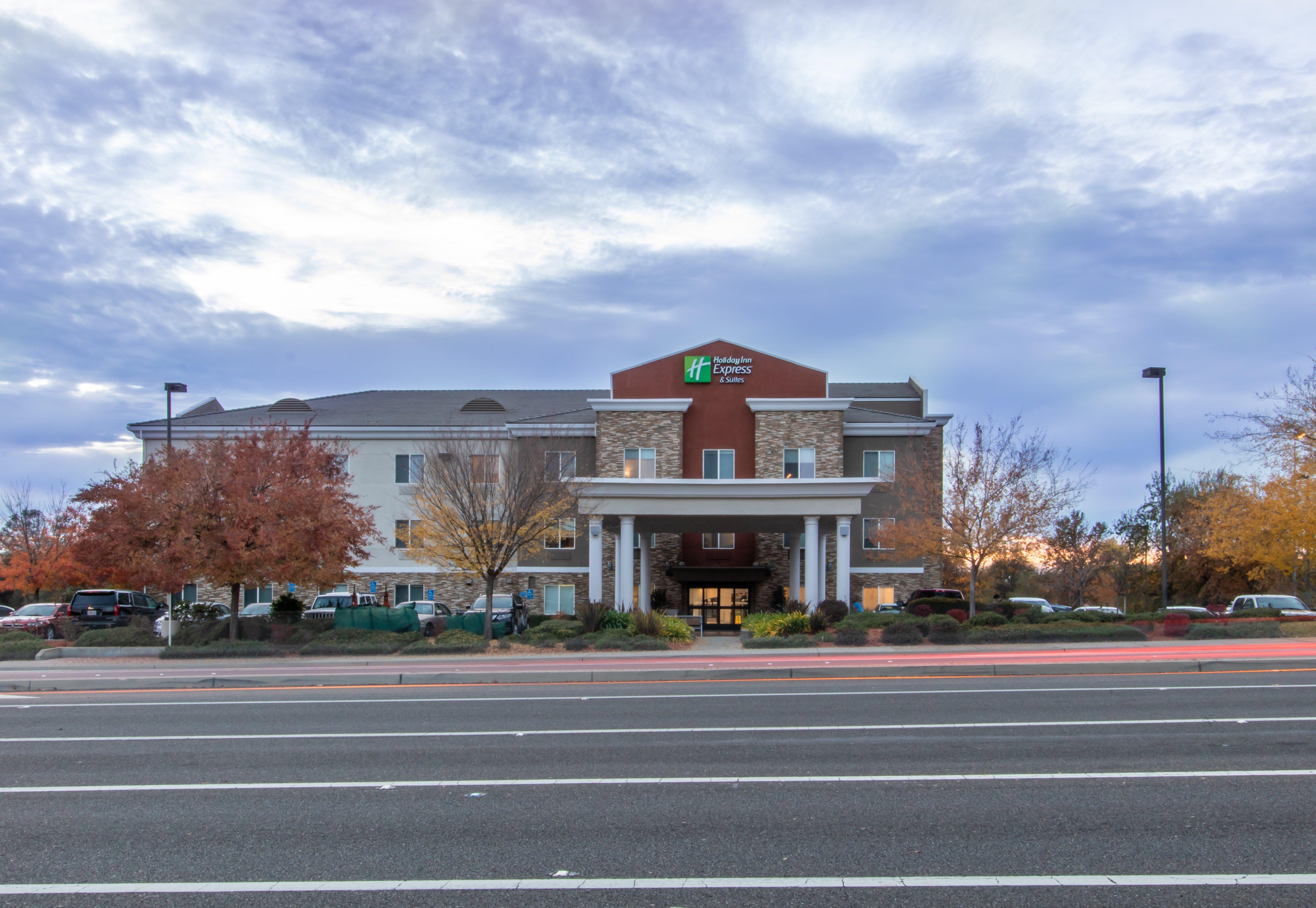 Holiday Inn Express Hotel & Suites Roseville - Galleria Area By Ihg Exteriér fotografie
