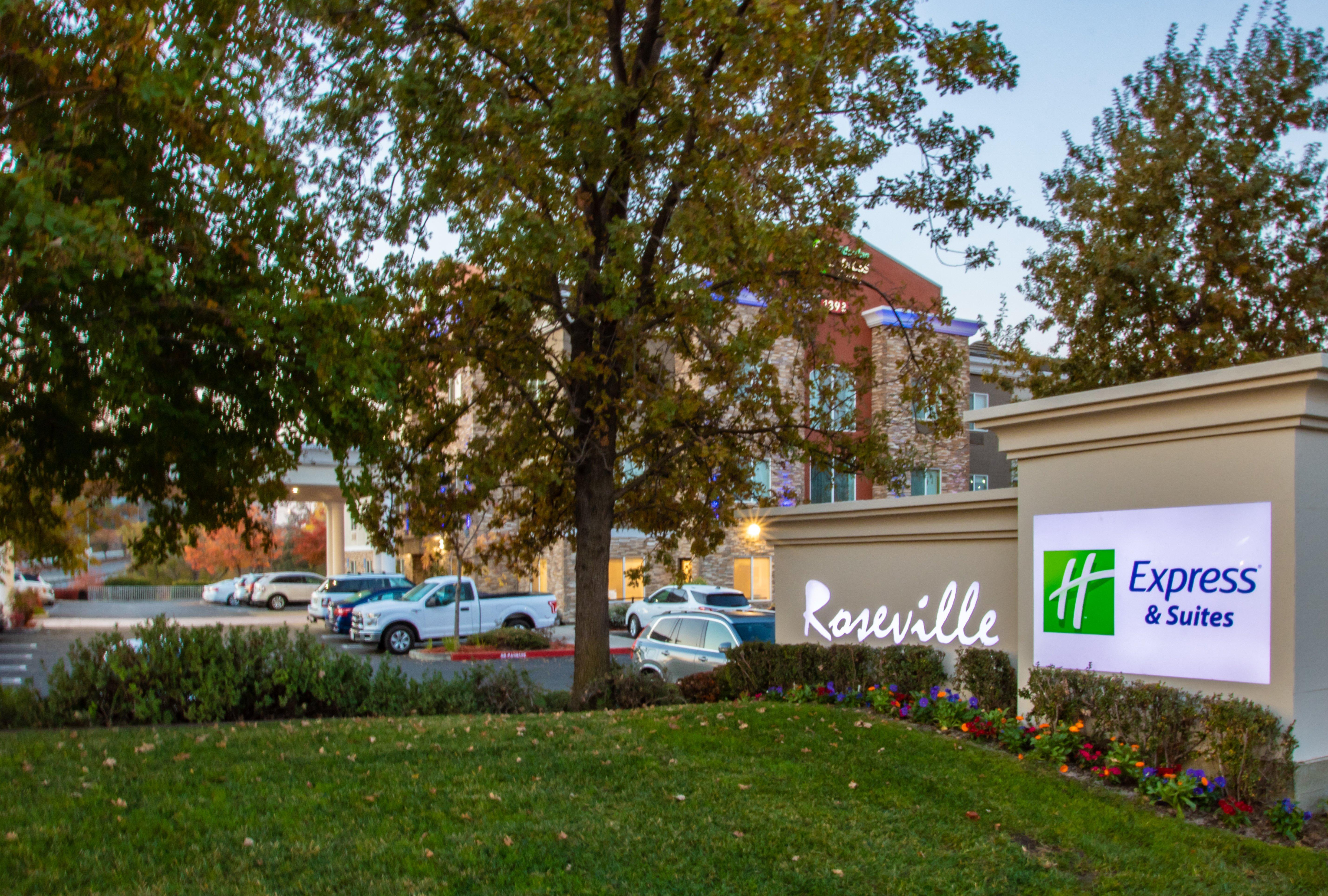 Holiday Inn Express Hotel & Suites Roseville - Galleria Area By Ihg Exteriér fotografie