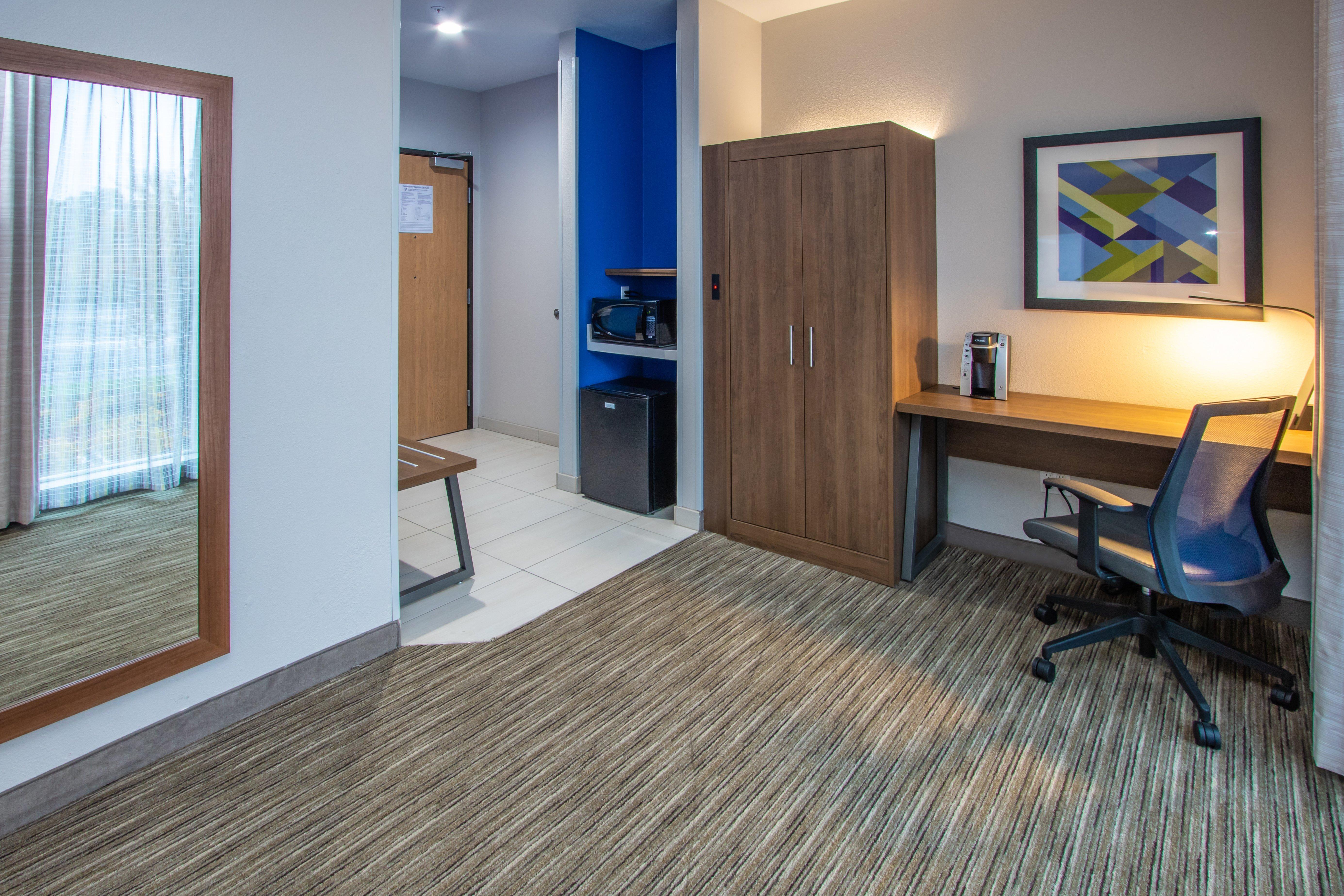 Holiday Inn Express Hotel & Suites Roseville - Galleria Area By Ihg Exteriér fotografie