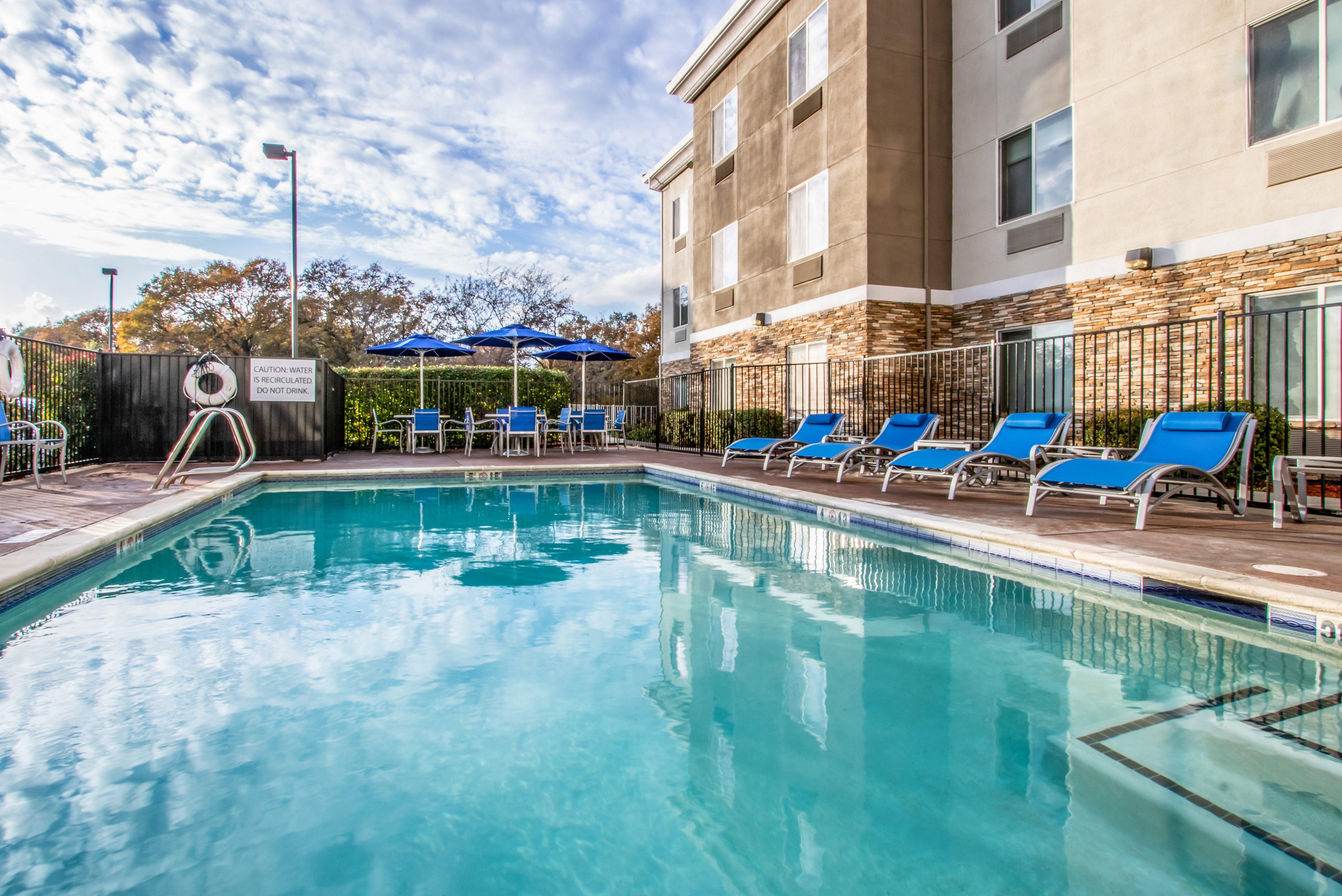 Holiday Inn Express Hotel & Suites Roseville - Galleria Area By Ihg Exteriér fotografie